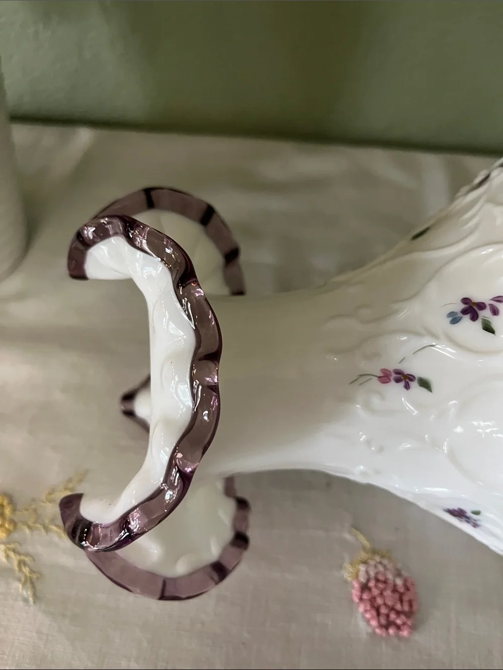 Vintage Fenton Violets in the Snow Amethyst Crest Spanish Lace Vase Signed
